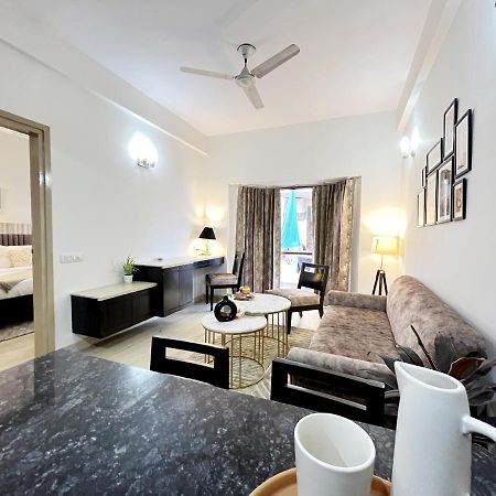 Bedchambers Serviced Apartments, Sector 40 Гургаон Экстерьер фото