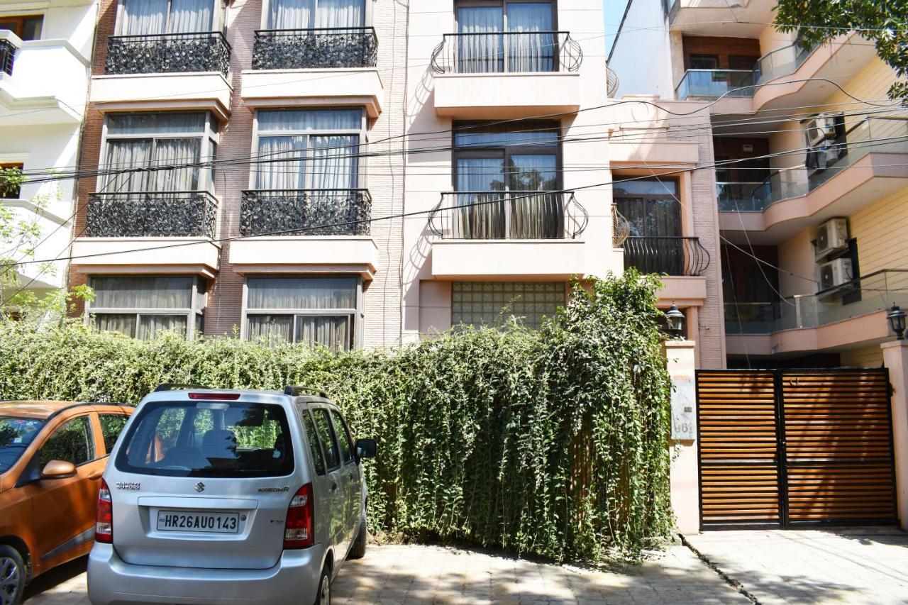 Bedchambers Serviced Apartments, Sector 40 Гургаон Экстерьер фото