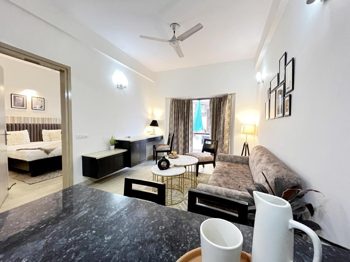 Bedchambers Serviced Apartments, Sector 40 Гургаон Экстерьер фото