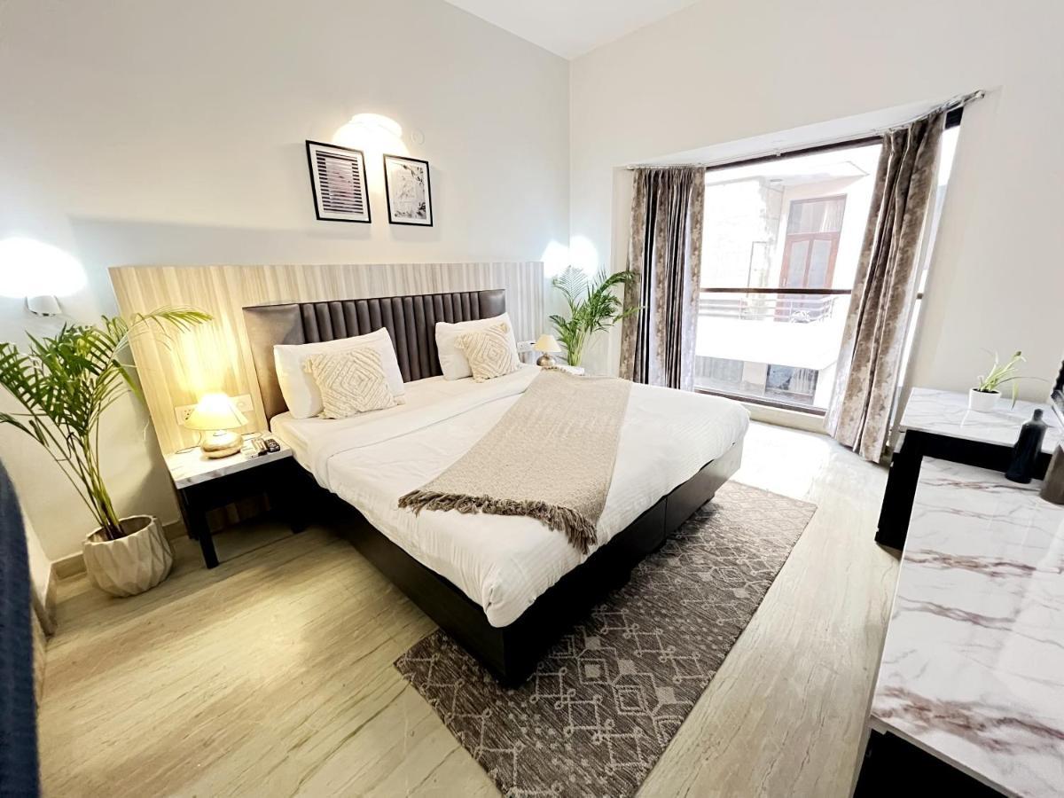 Bedchambers Serviced Apartments, Sector 40 Гургаон Экстерьер фото