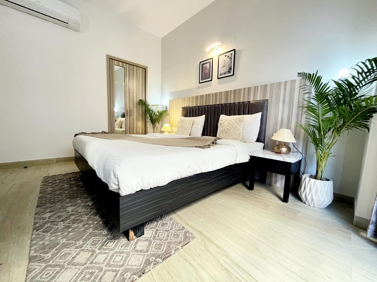 Bedchambers Serviced Apartments, Sector 40 Гургаон Экстерьер фото
