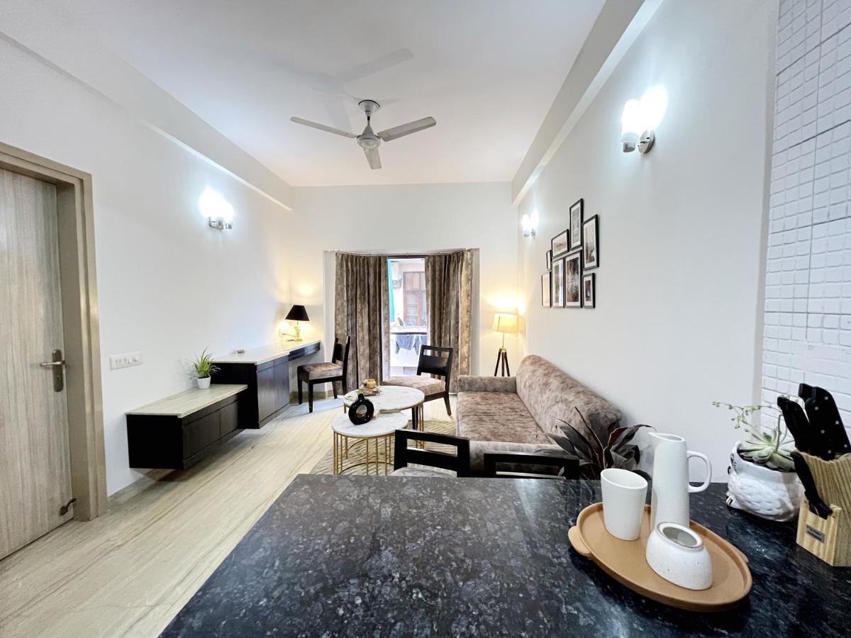 Bedchambers Serviced Apartments, Sector 40 Гургаон Экстерьер фото
