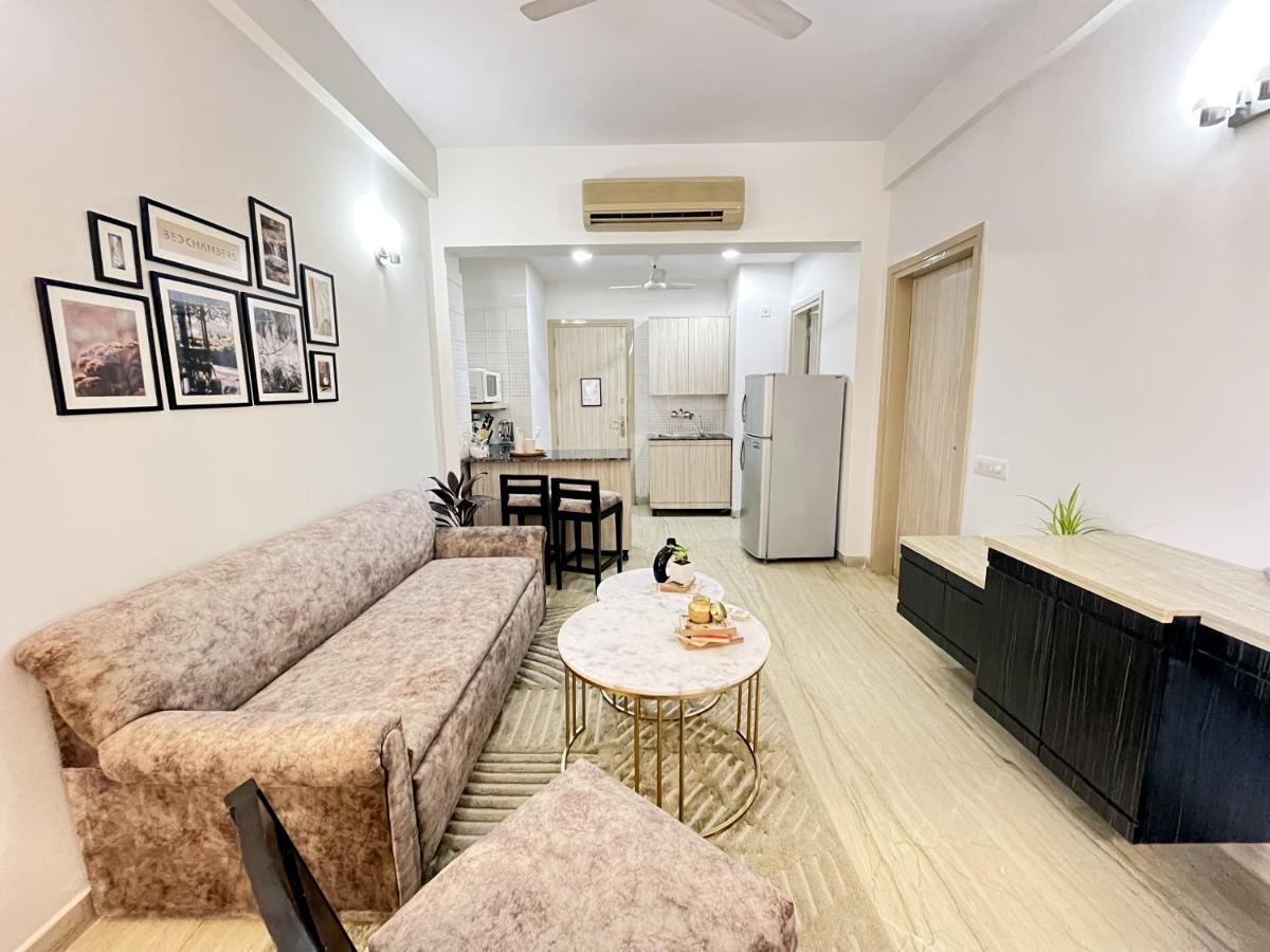 Bedchambers Serviced Apartments, Sector 40 Гургаон Экстерьер фото