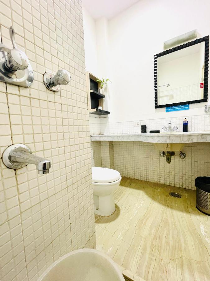 Bedchambers Serviced Apartments, Sector 40 Гургаон Экстерьер фото