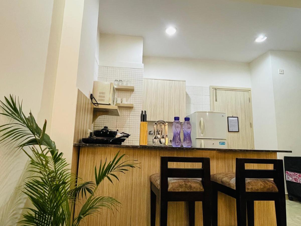 Bedchambers Serviced Apartments, Sector 40 Гургаон Экстерьер фото